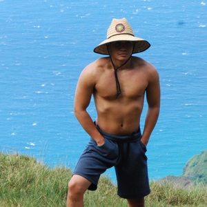 Meet your Posher, Cameron